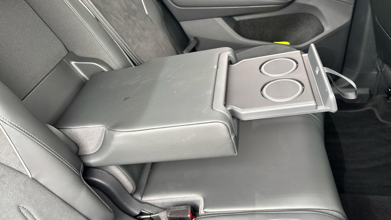 Volkswagen Tayron 2.0 TDI Elegance 5dr DSG7 [7 Seat] Diesel Estate